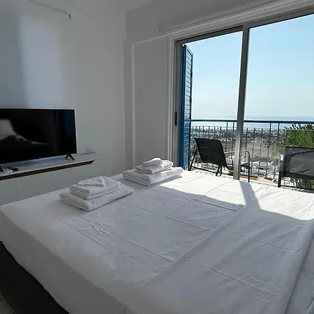 Seaview Serenity - 2 Bedroom Townhouse 度假居 Klorakas